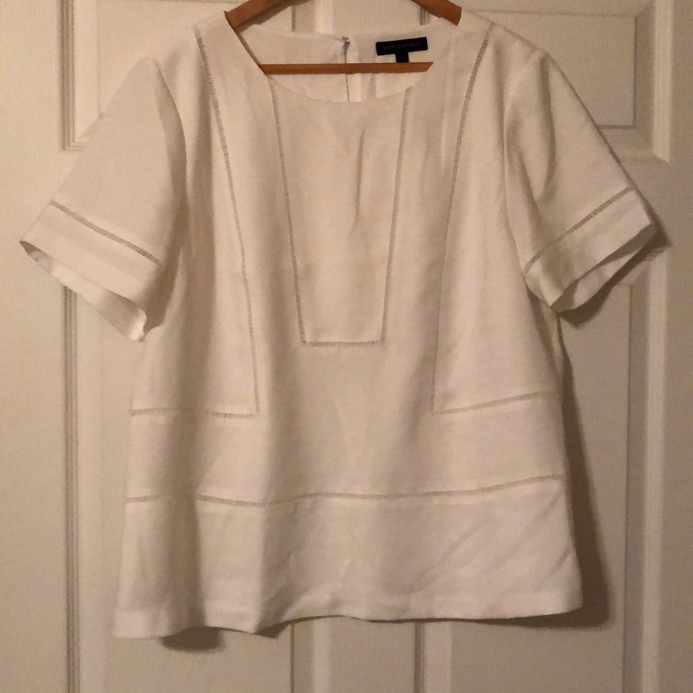 White Banana Republic top with ladder lace detail
